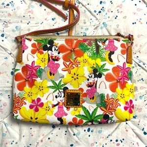 Dooney & Burke 2016 Aulani Disney Purse Pouchette (Like New!)